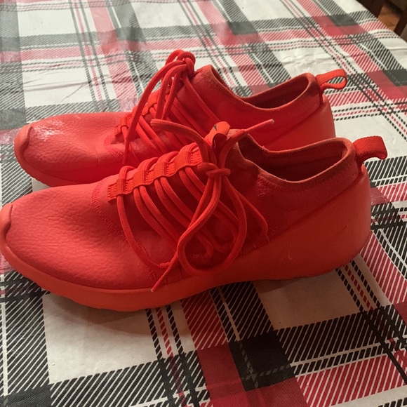 🔥 Nike Payaa NikeLab Red 🔥 - Picture 4 of 4